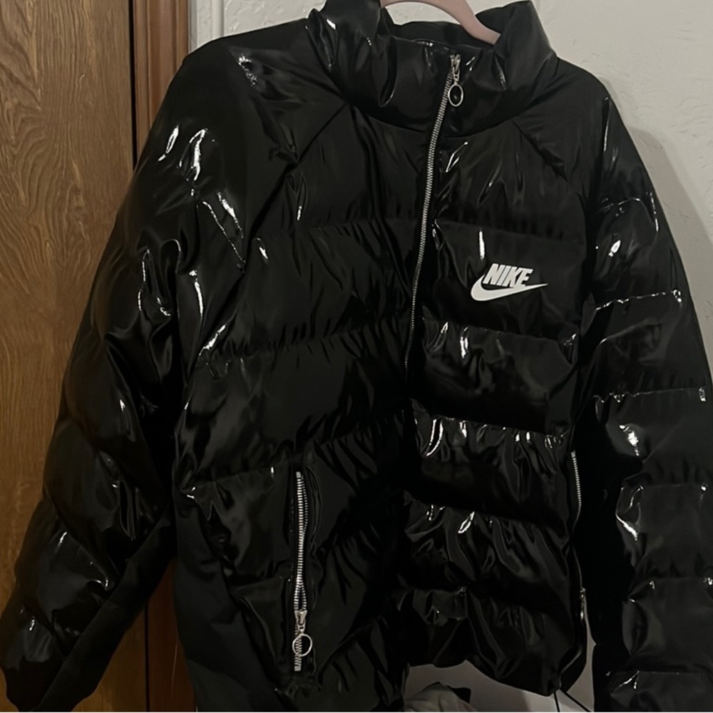 Nike puffer